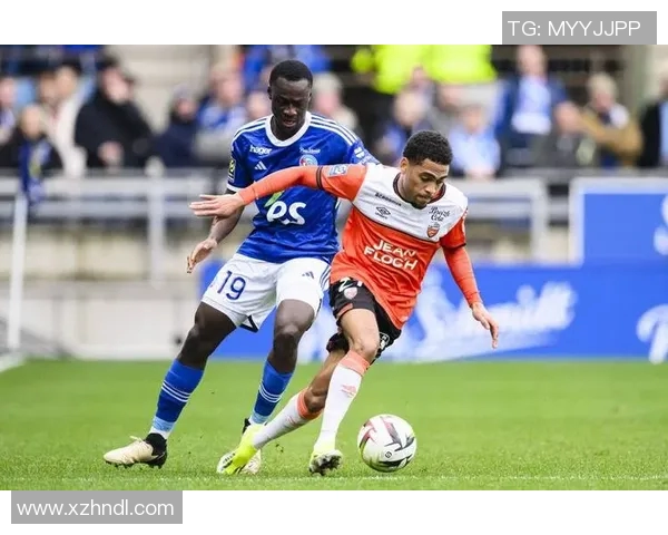 法甲激战斯特拉斯堡迎战雷恩双方争夺关键积分之战 法甲激战斯特拉斯堡迎战雷恩双方争夺关键积分之战