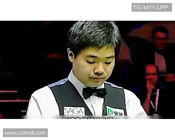 丁俊晖与希金斯巅峰对决冠中冠赛场再现经典对抗