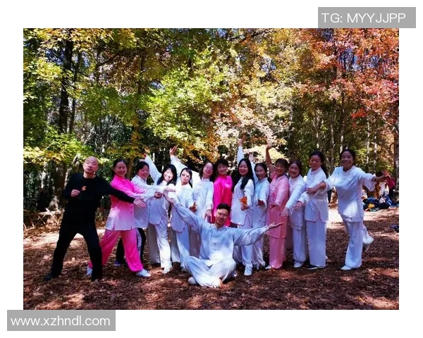 火箭队与灰熊队激战正酣比分胶着精彩瞬间回顾与分析